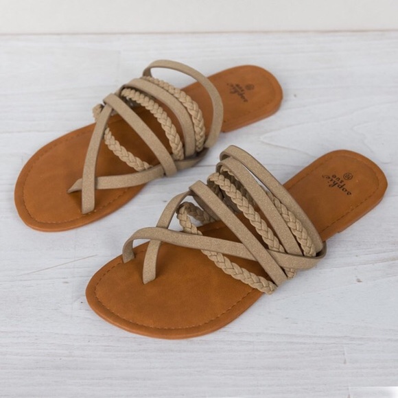 Sophie Sue Shoes - NWT Sophie Sue strappy braid sandal, Sz. 8